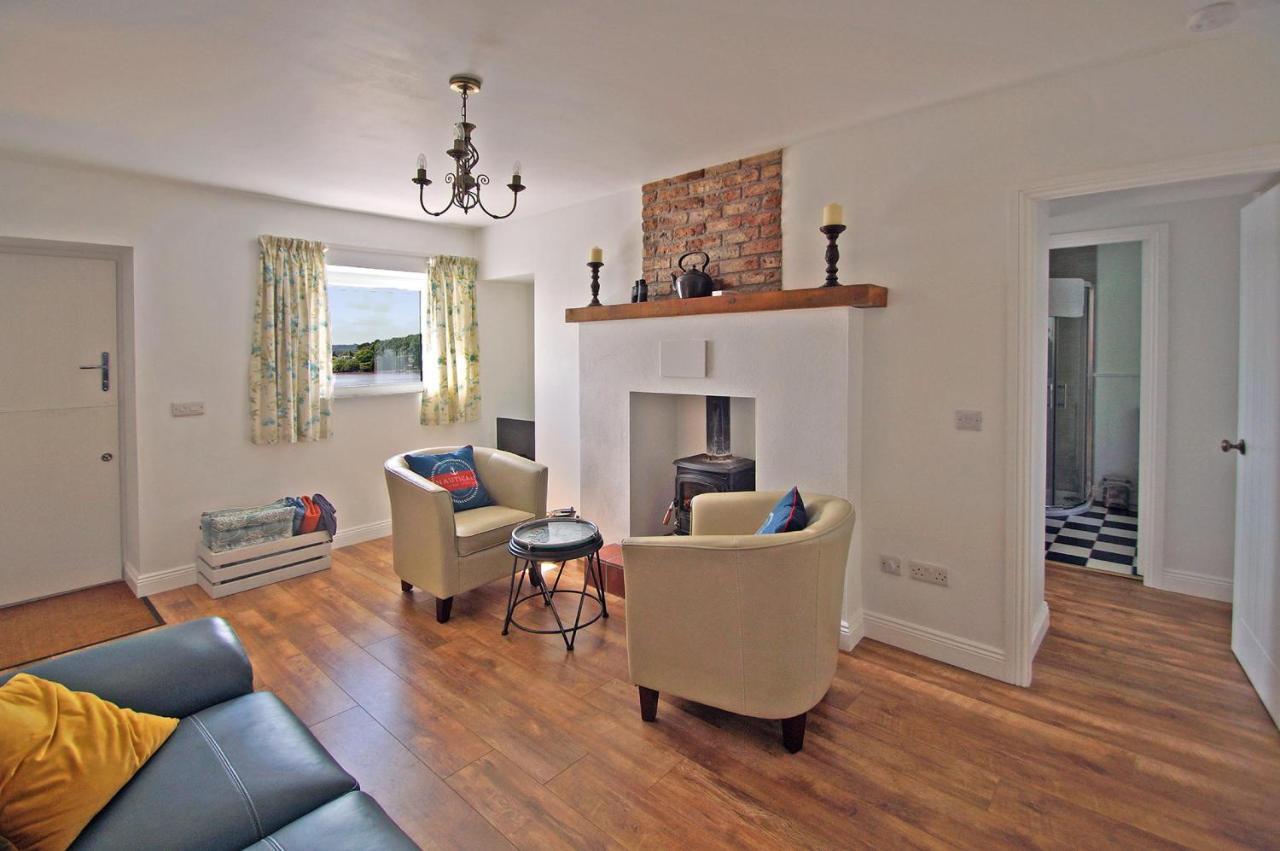 Cottage At Youghal Bridge Dloughtane Eksteriør bilde